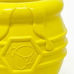 pot de miel gros plan